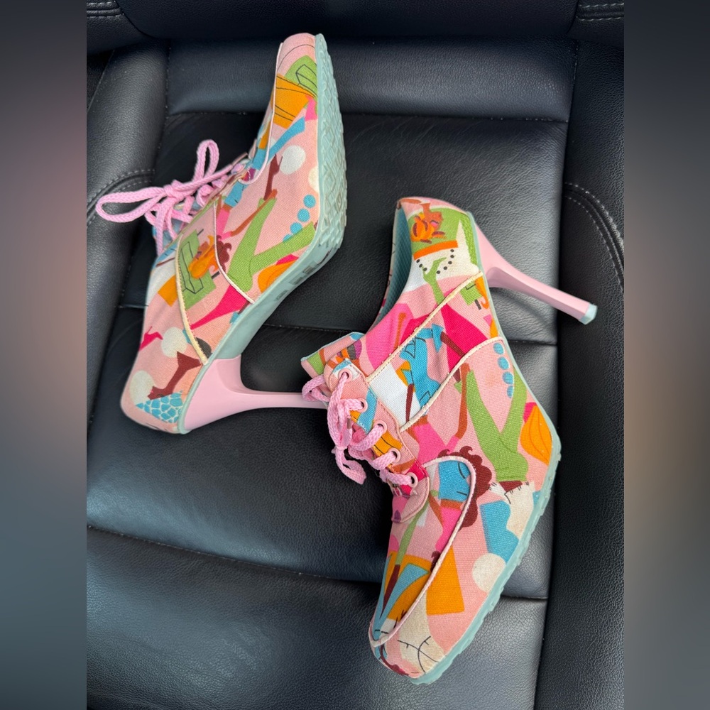 Vintage 90’s Colorful Abstract Women's Heels